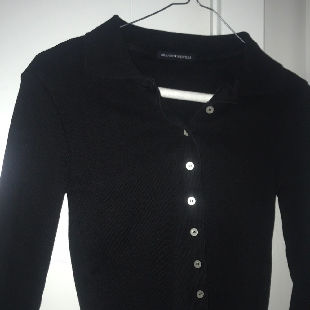 BRANDY MELVILLE BLACK LONG SLEEVE